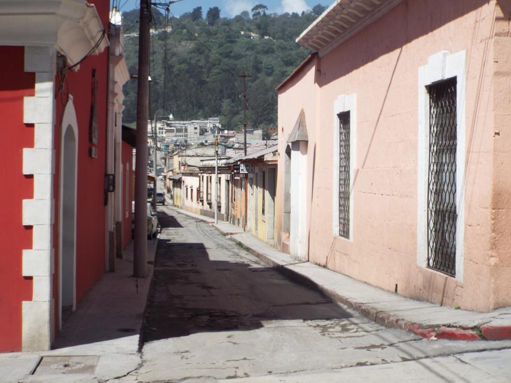 Hotel Kasa Kamelot Quetzaltenango Bagian luar foto