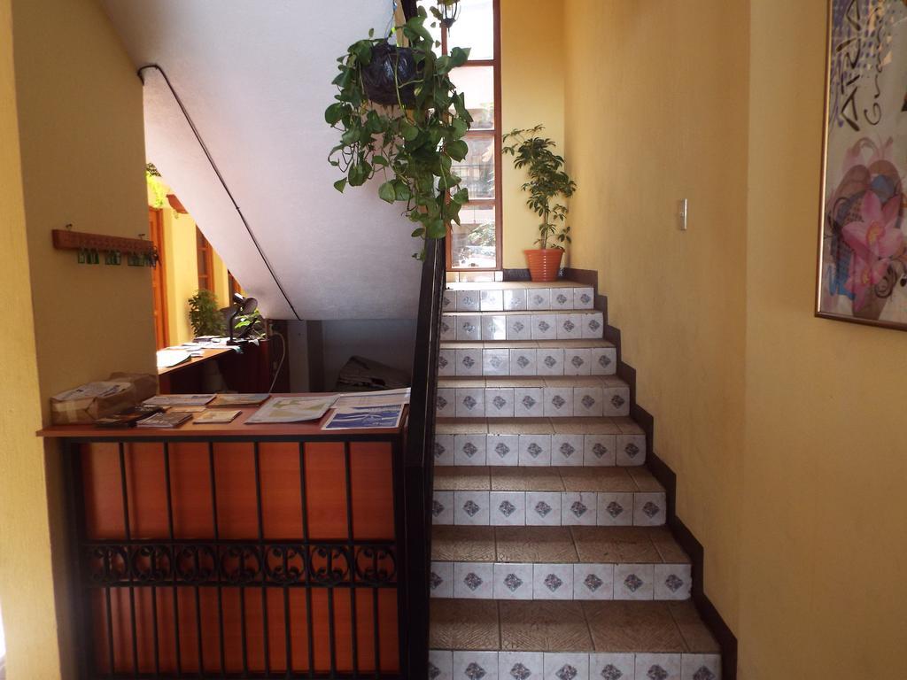 Hotel Kasa Kamelot Quetzaltenango Bagian luar foto