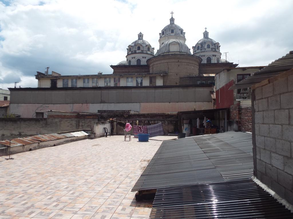 Hotel Kasa Kamelot Quetzaltenango Bagian luar foto