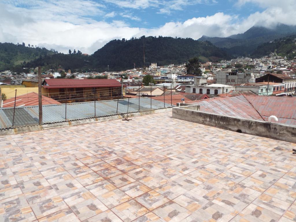 Hotel Kasa Kamelot Quetzaltenango Bagian luar foto
